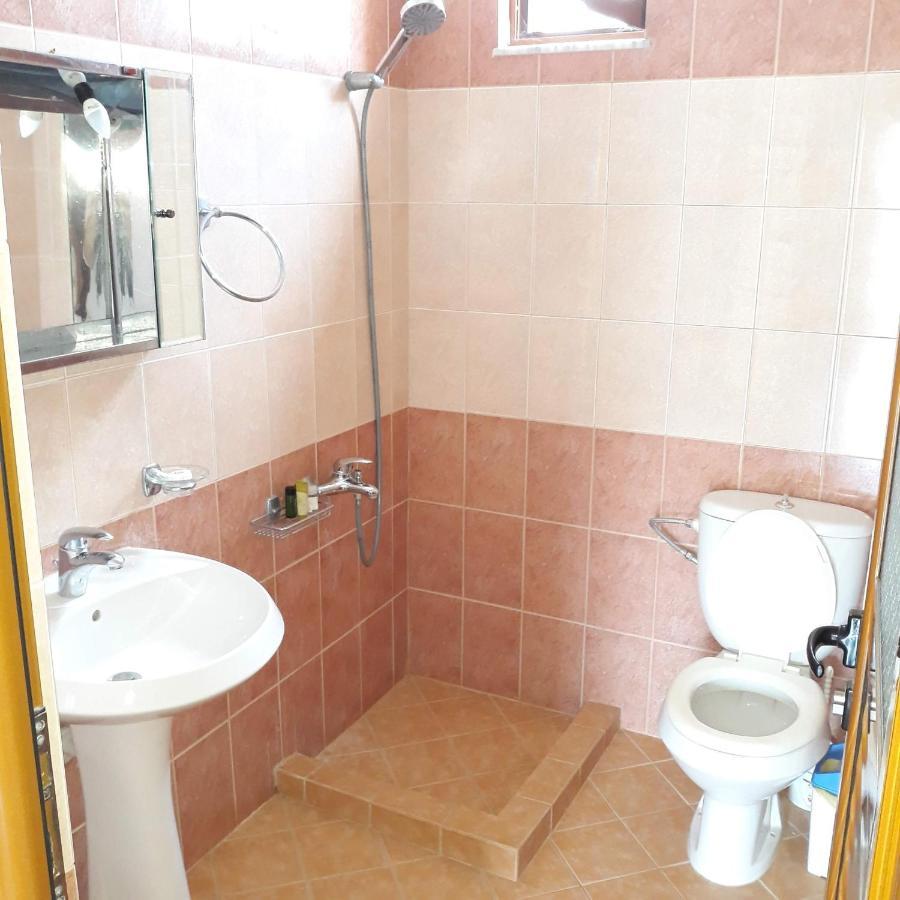 Familiar Apartments!near The & Butrinti Lake! Apartamento *