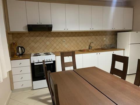 Apartamento Familiar Apartments!near The & Butrinti Lake!